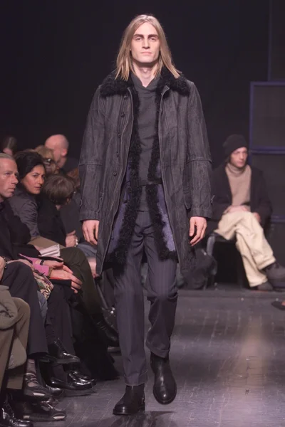 Look 9